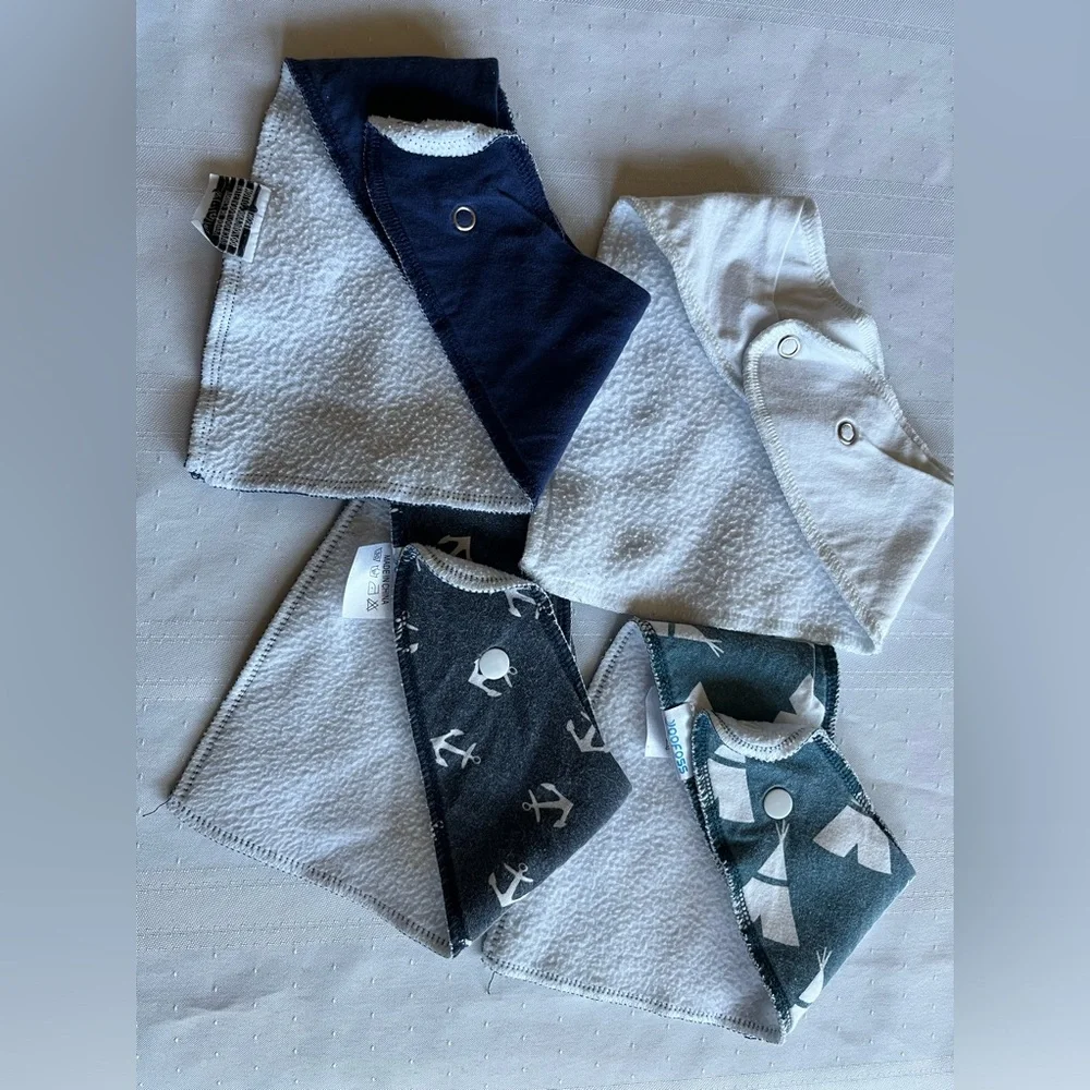 Bundle of 10 organic cotton bibs